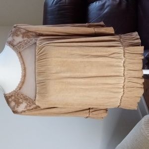 Cowgirl Hardware Medium top, so very soft with lace inserts. EUC